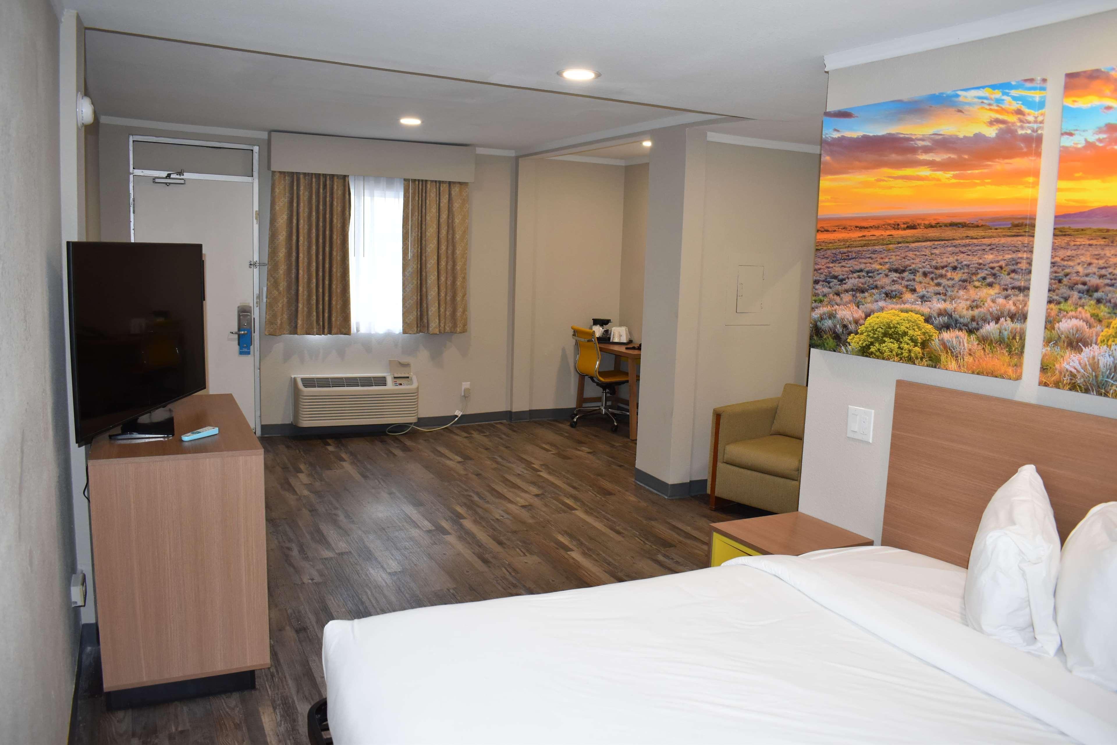Days Inn By Wyndham San Antonio Alamo/Riverwalk Exterior photo