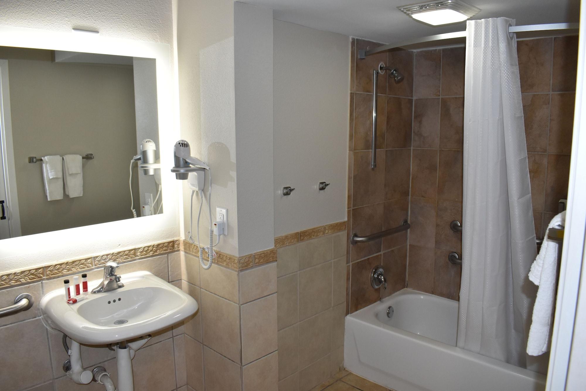 Days Inn By Wyndham San Antonio Alamo/Riverwalk Exterior photo